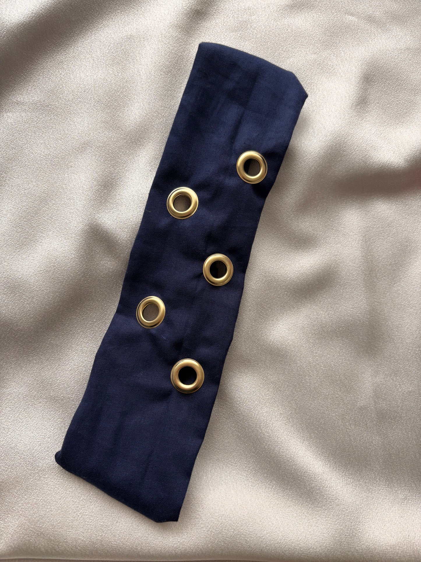 Bandeau marine à œillets