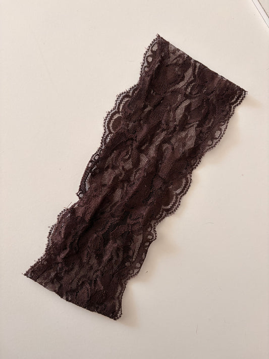 Bandeau en dentelle Marron