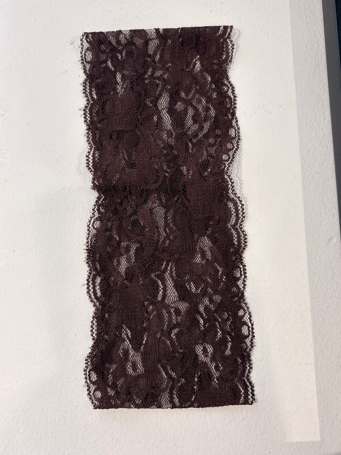 Bandeau en dentelle marron