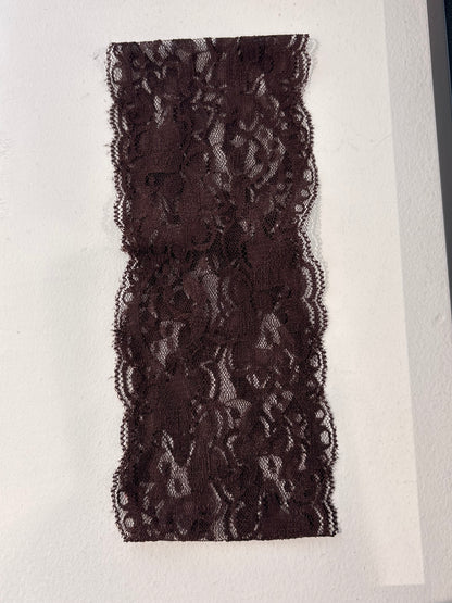 Bandeau en dentelle marron