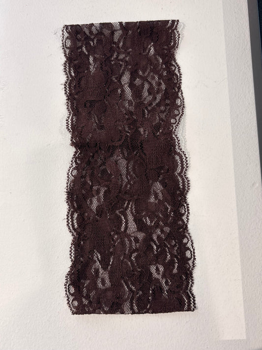 Bandeau en dentelle marron